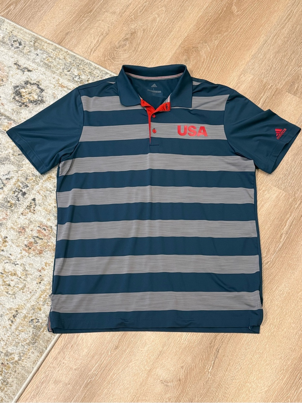 Men’s Adidas Ultimate 365 USA Polo size Large
